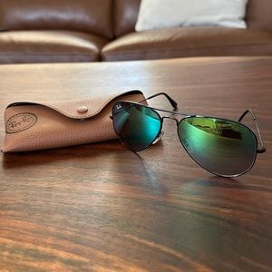 RayBan Aviator Black Frame Green Flash Lens